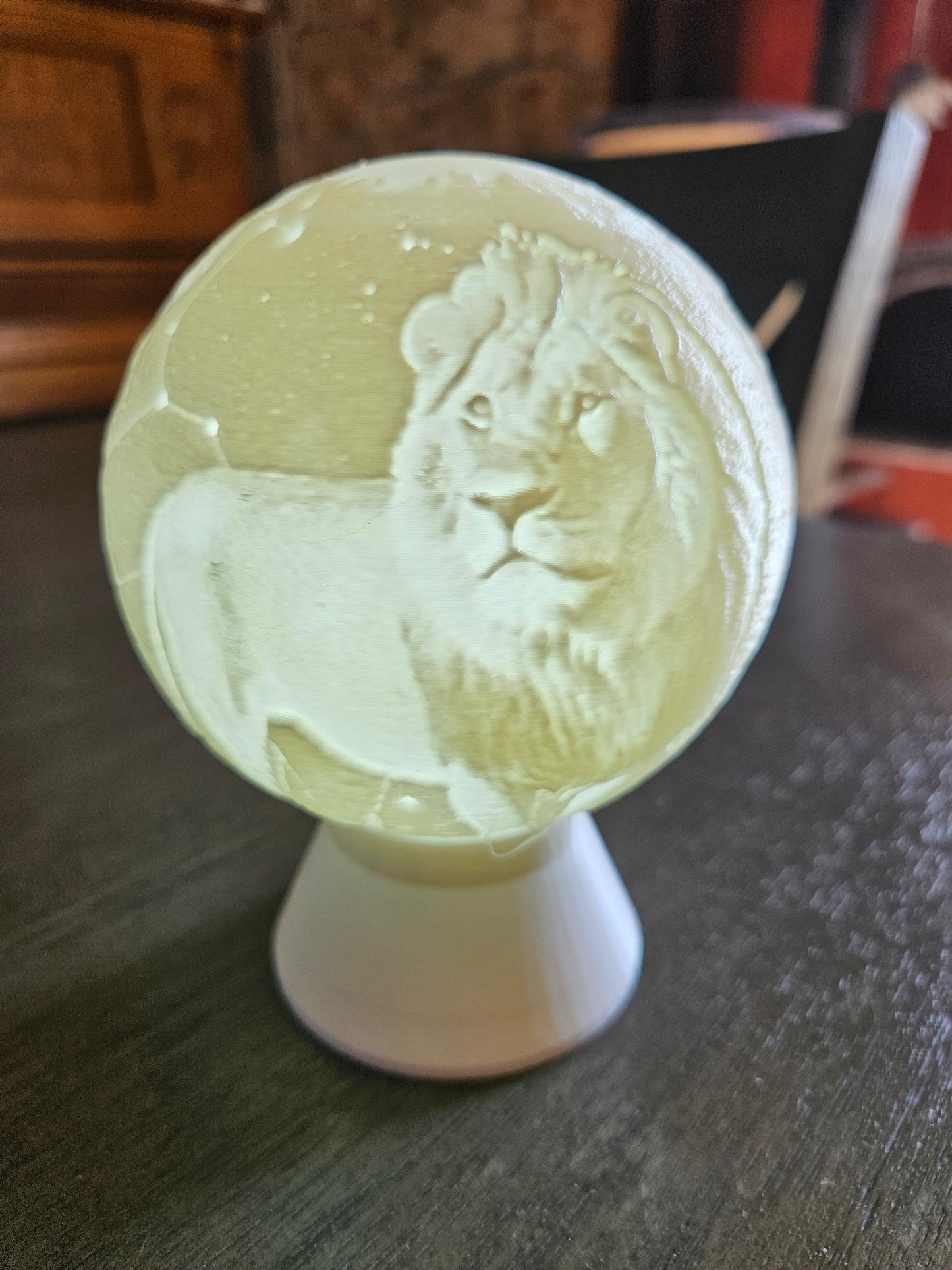 Leo Zodiac Light Globe - Jul 23 - Aug 22