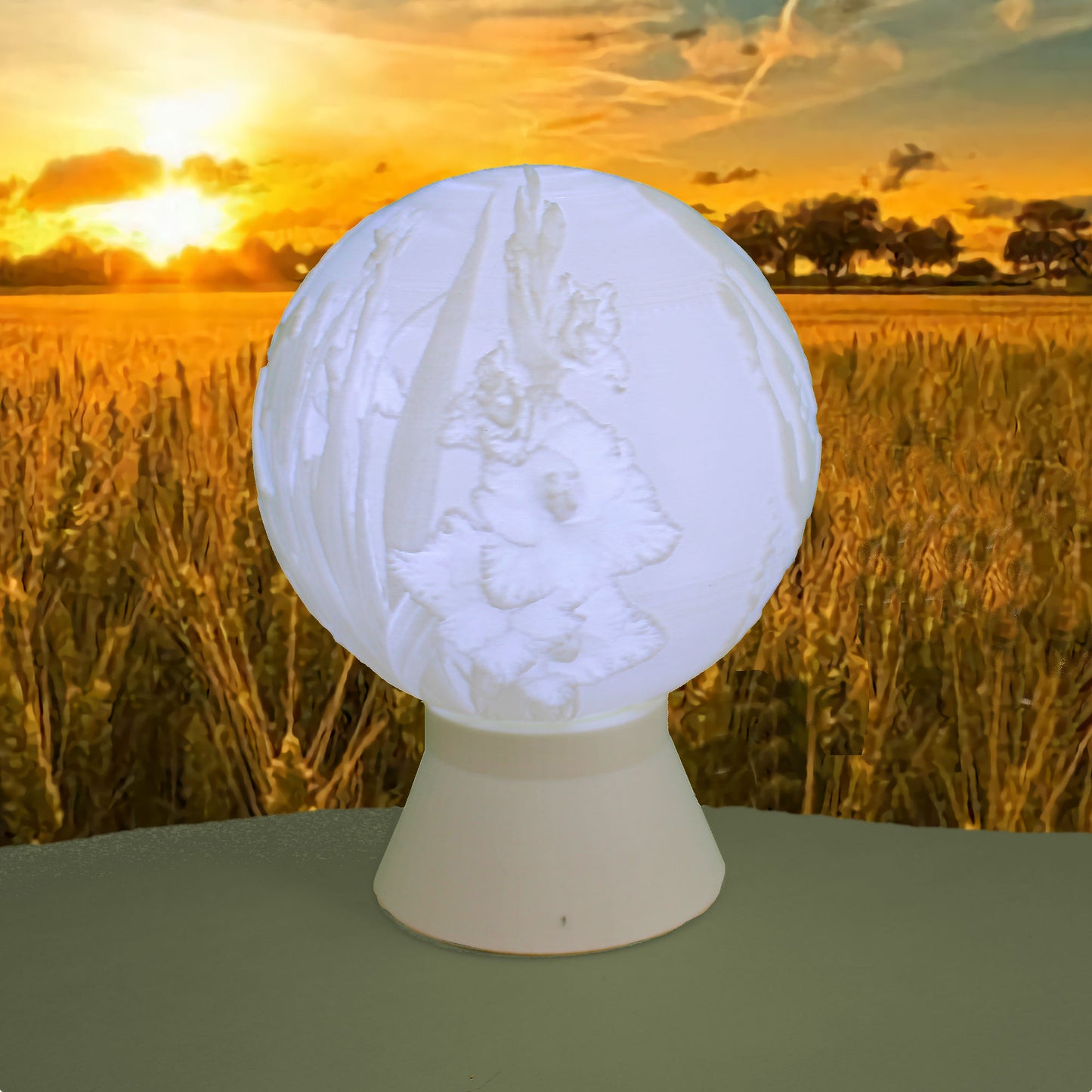 August Birth Month Flower Light Globe - Poppy, Gladiolus