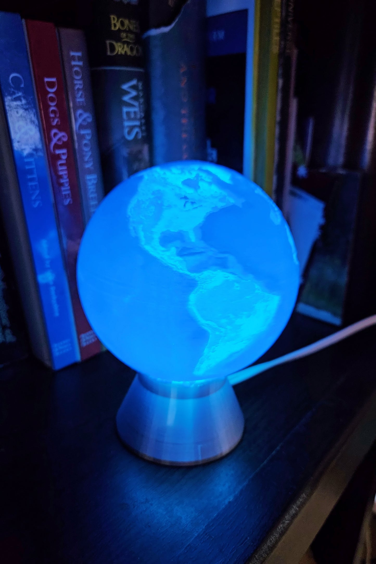 Earth _ The Blue Marble Light Globe
